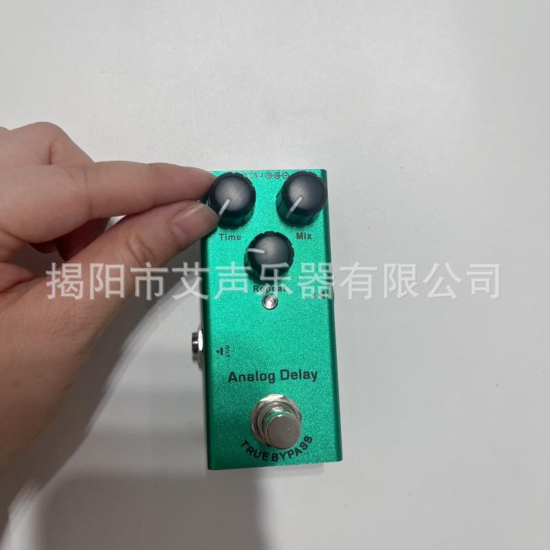 电吉他失真器 易携带 延时合唱颤音音响模拟器Crunch Distortio