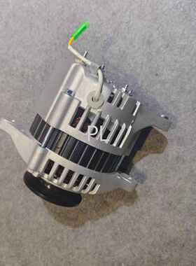 适用洋马A1T41171发电机A7T30271发电机A7T30371充电机12V40A