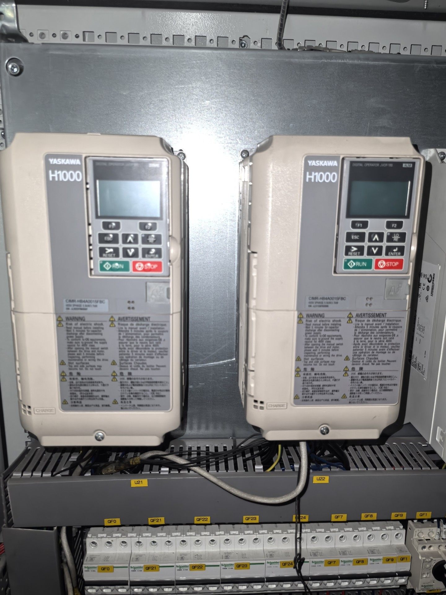 安川H1000变频器5.5KW/3.7KW，CIMR-HB4