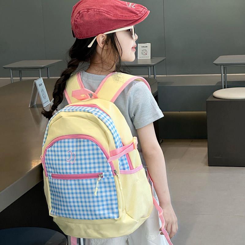 2025新款日韩简约格子背包亲子款出游背包小学生户外休闲开学书包