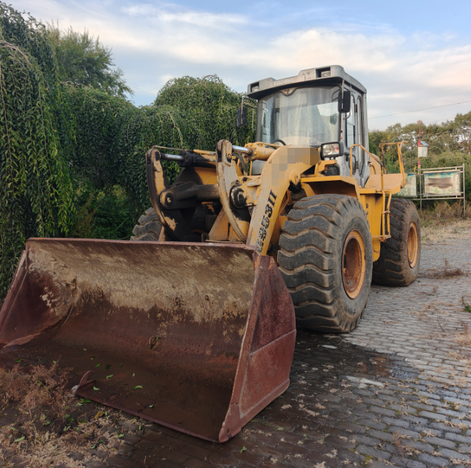 11月20日呼伦贝尔工程机械设备山工厦工50装载机两台打包处置网络拍卖公告