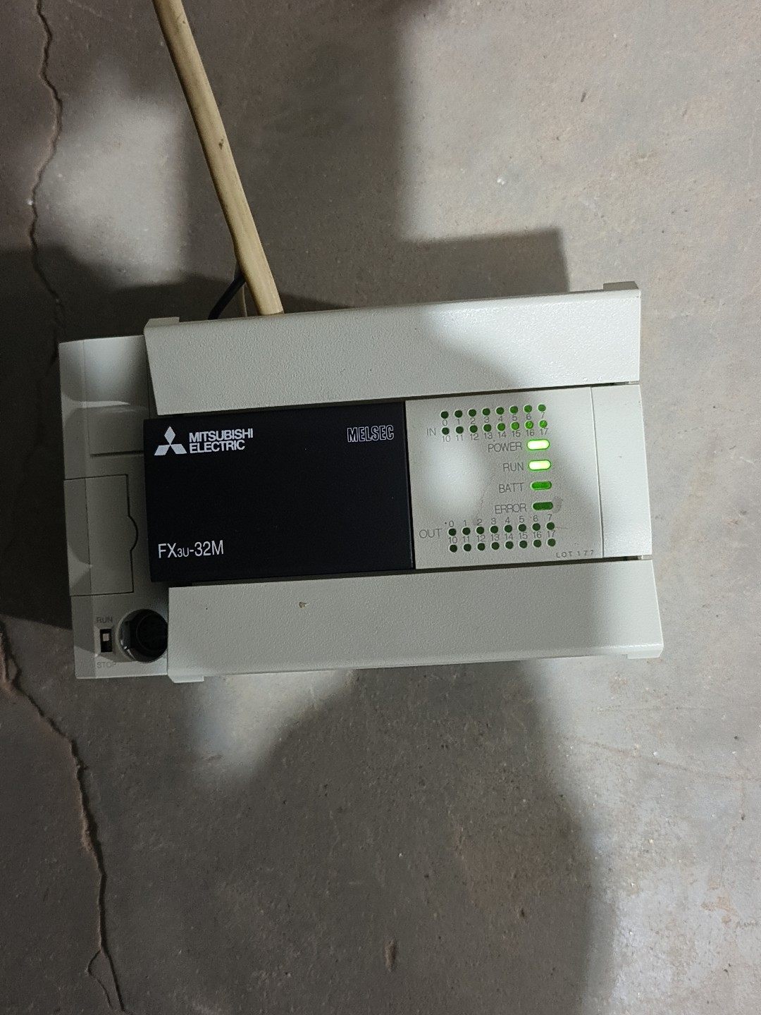 三菱PLC模块  原拆机件  成色很好  型号如图  有需要