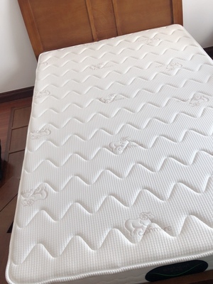 金海马乳胶床垫怎么样？用后两周我彻底爱上了，内幕真相