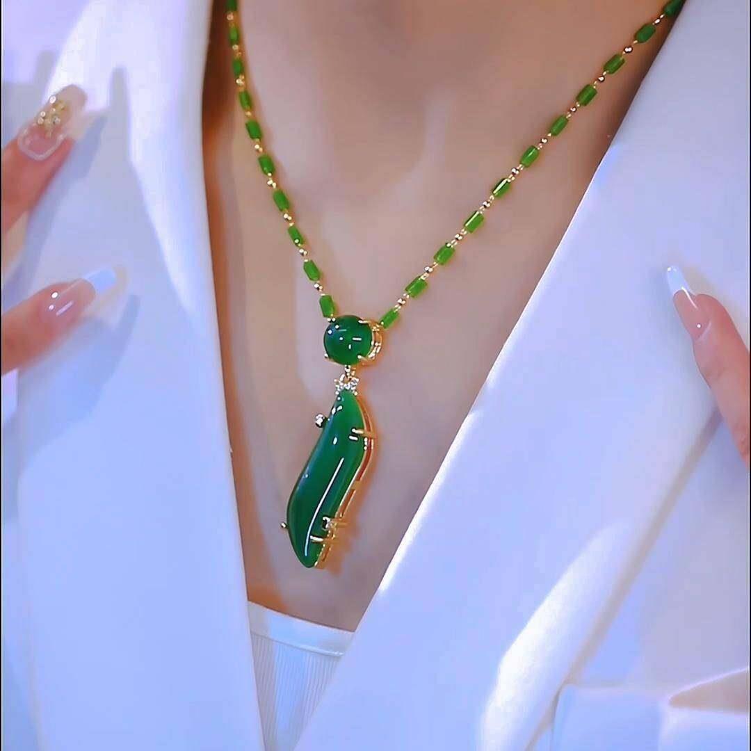邀购商贸美人腰项链金色竹节仿玉叶子吊坠轻奢高级感玉石锁骨链女