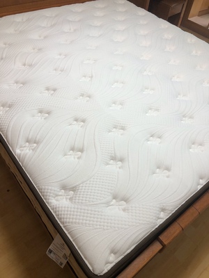 慕思和丝涟哪个床垫好?来多一点评测说下优制