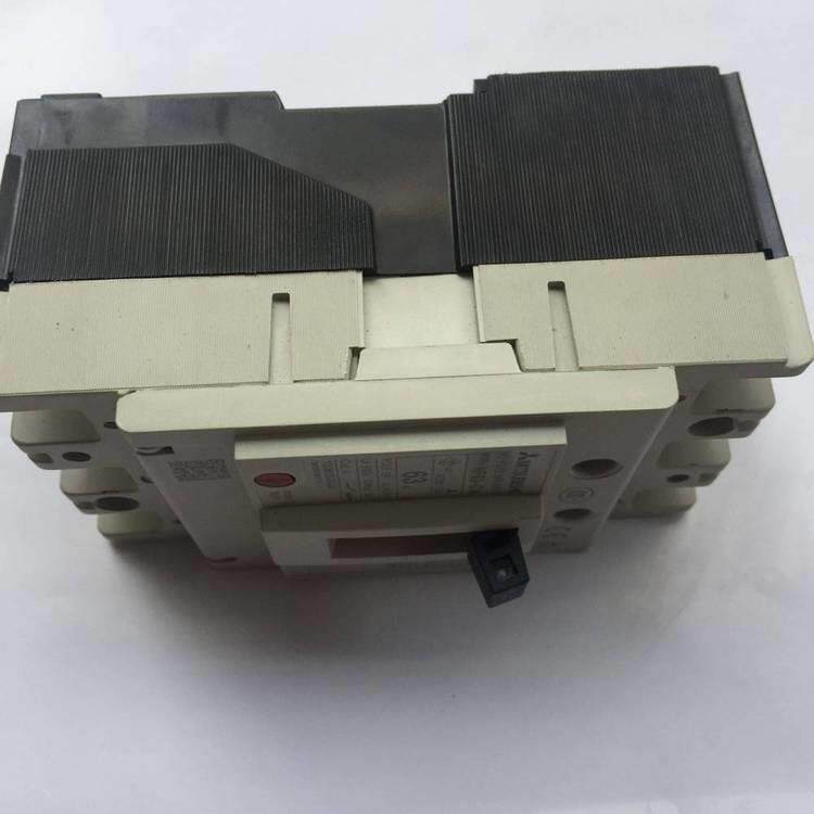 塑壳断路器NF125-CW NF63-CW CV 2p 3p 60504032A
