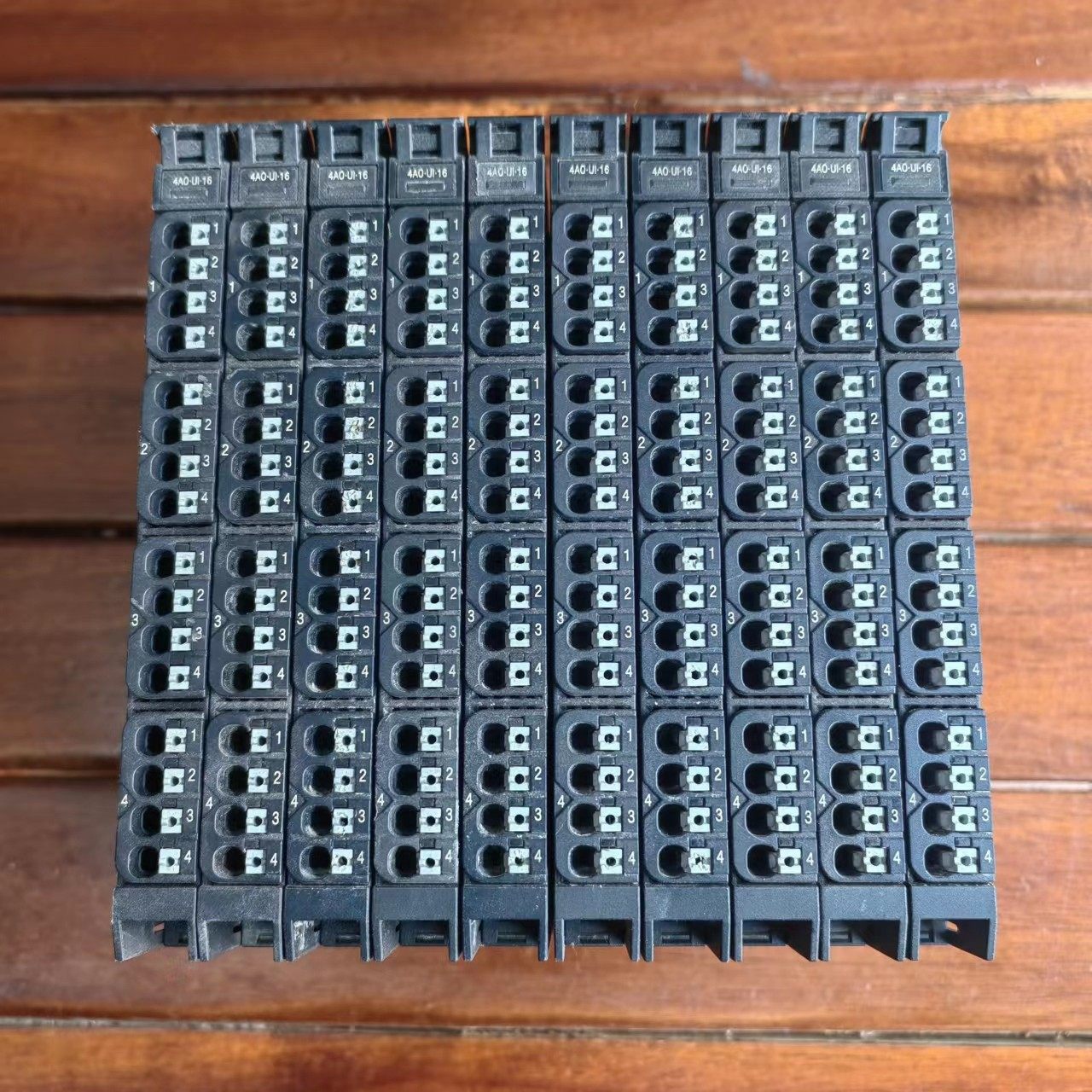 Weidmuller  魏德米勒  UR20-4AO-UI-