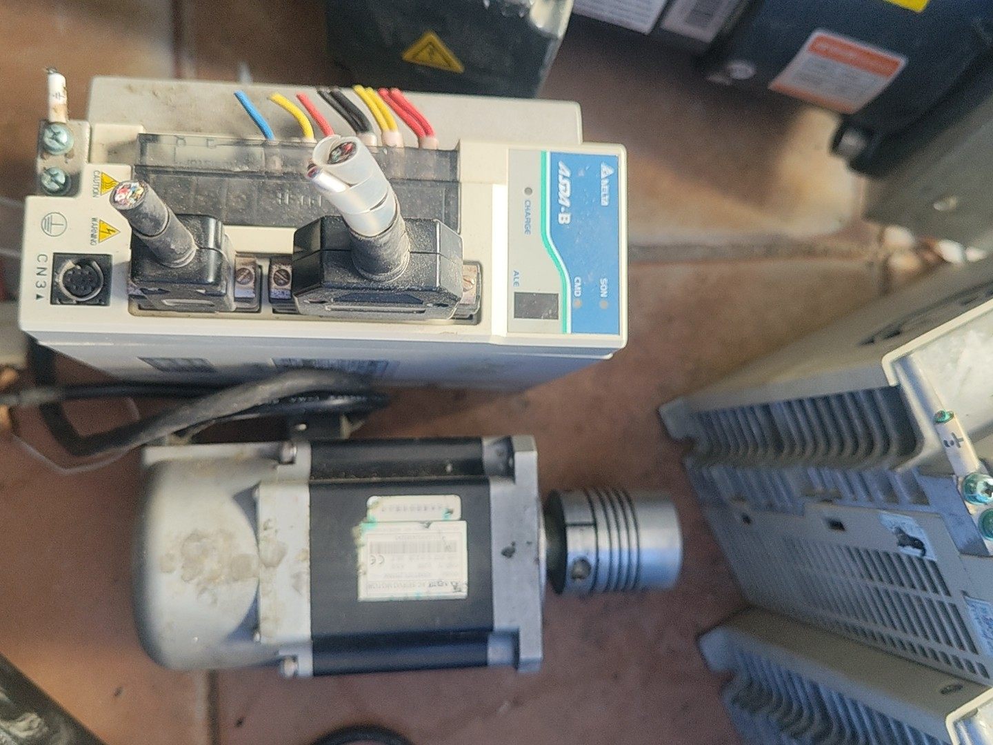 台达伺服驱动器ASD-B0721-A，750W功率，输入电压