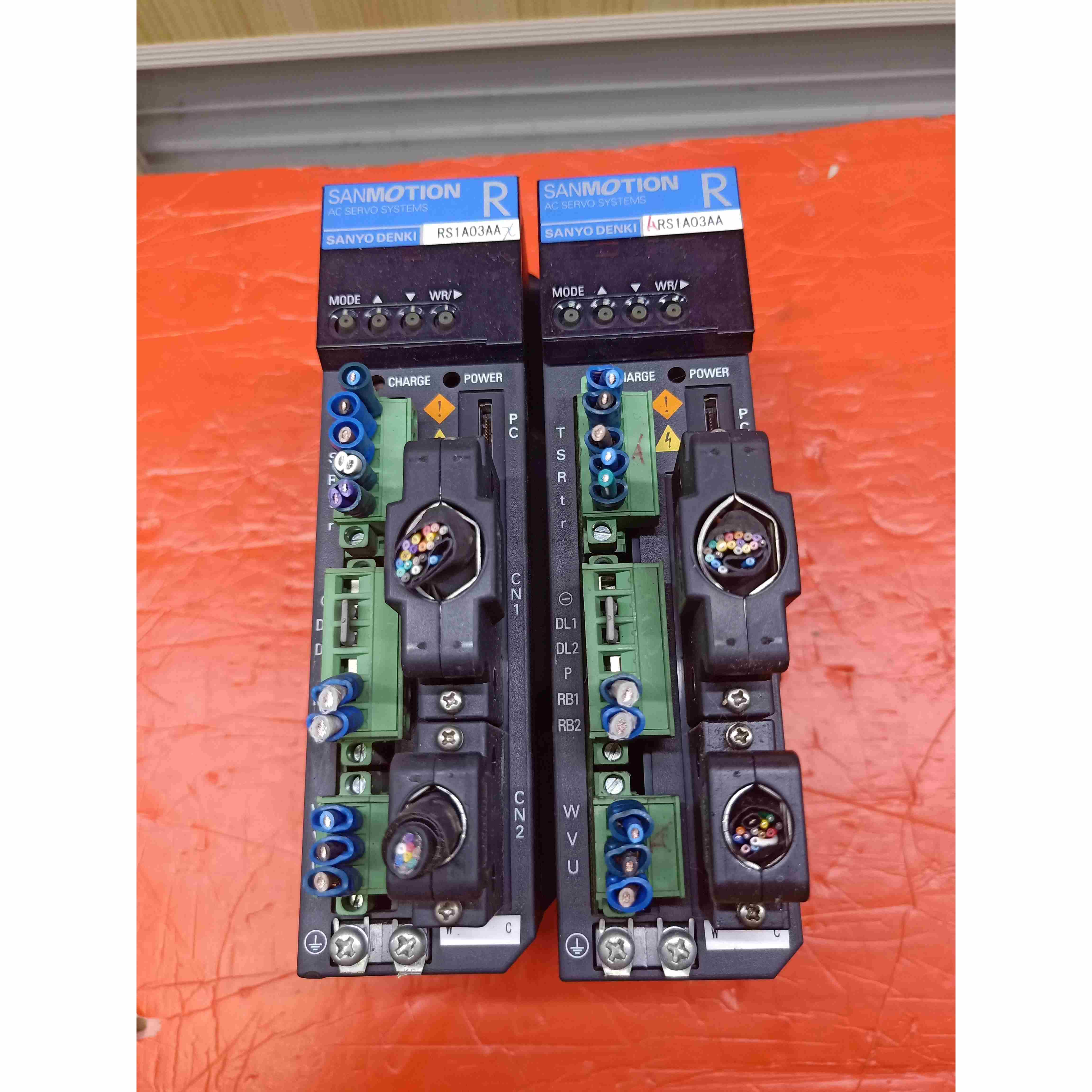 三洋伺服驱动器RS1A03AAW拆机成色漂亮 功能测试好发货有保修议价