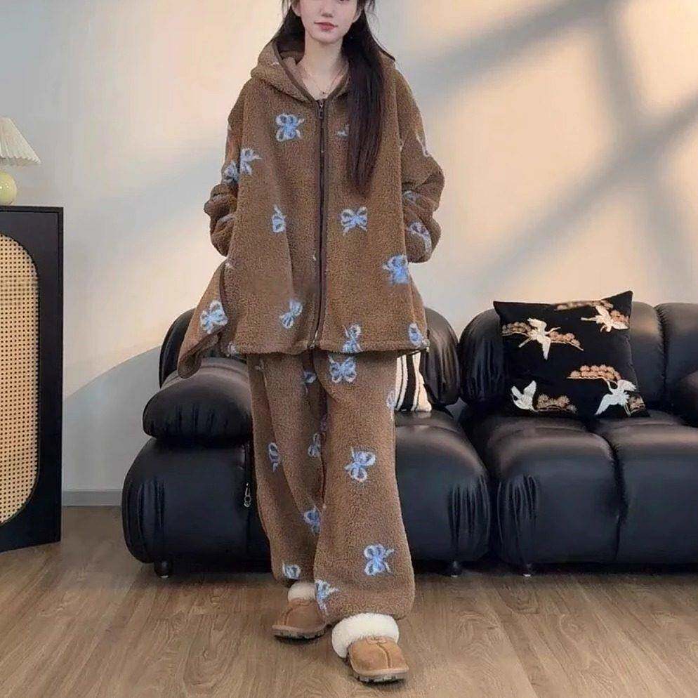韩里韩气时尚印花连帽米粒绒睡衣女秋冬大码慵懒风外穿家居服套装