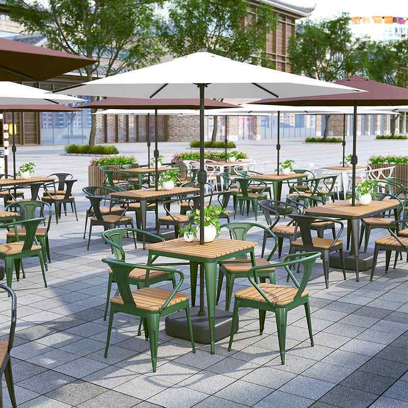 网红商用饭厅烧烤店外摆餐桌椅清吧酒馆户外露天带伞休闲桌椅组合