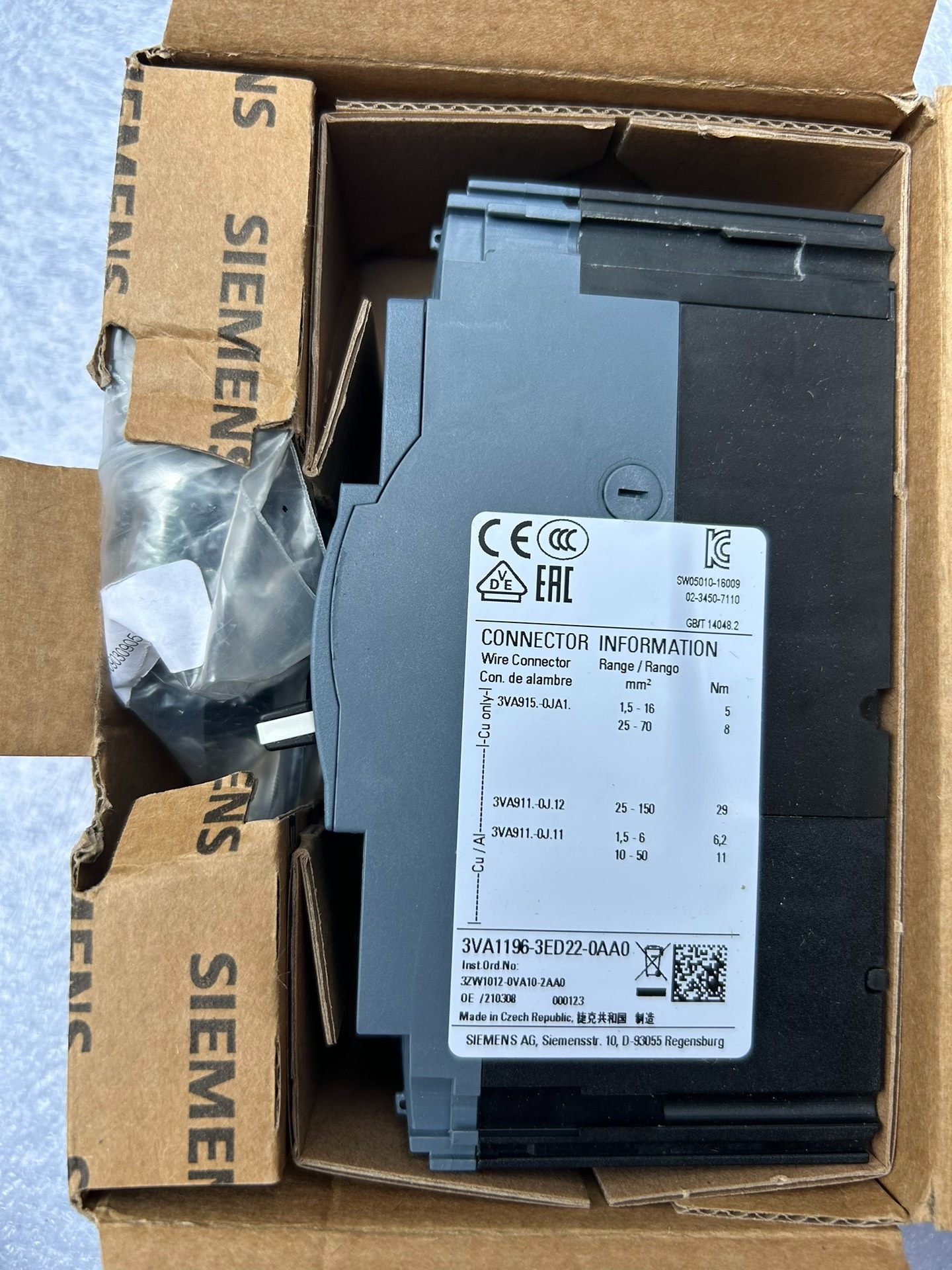 全新正品西门子塑壳断路器，型号3VA1196-3ED22-0