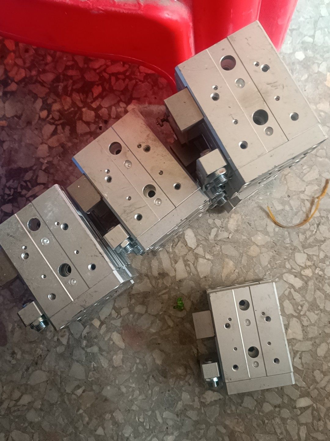 滑台气缸16一20,两个起包邮