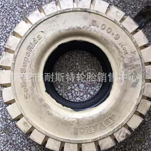 厂家供应 600-9 700-9 21*8-9 6.50-10 700-12充气工业叉车轮胎