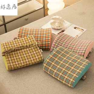 风格 2025年新品 纯真系列纯真记忆棉护腰枕腰靠护腰垫现代简约时尚