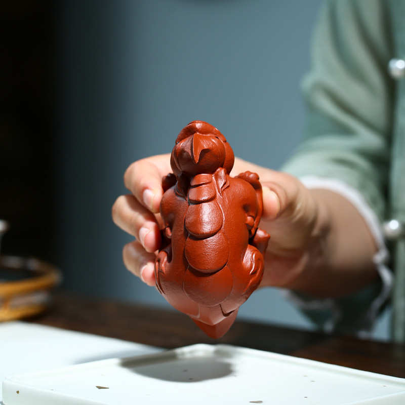 茶宠批发 宜兴原矿小红泥风风火火茶盘家具摆件 犀牛雕塑工艺品