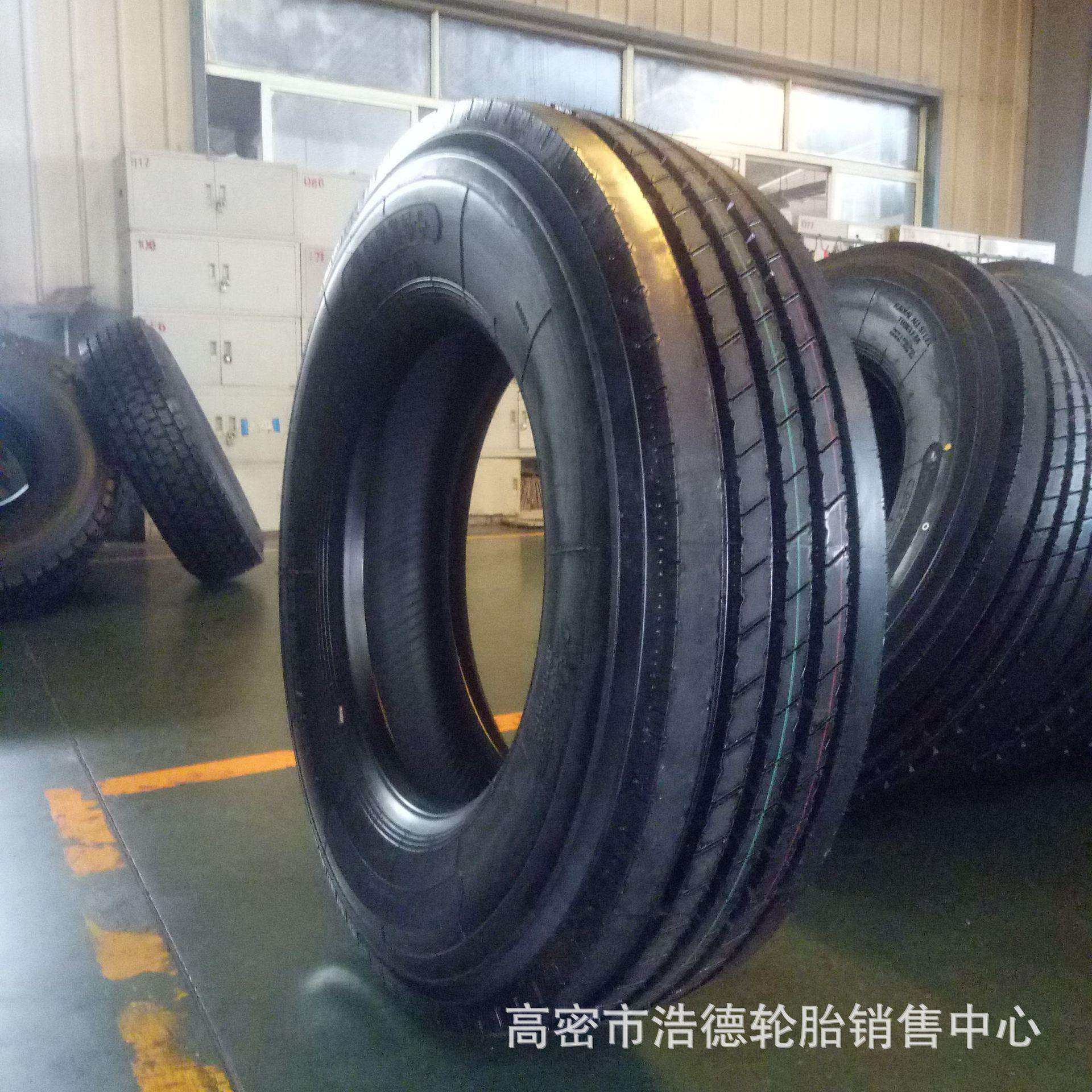 295/80R22.5载重卡车真空钢丝胎高速中长途客车汽车轮胎 现货出口