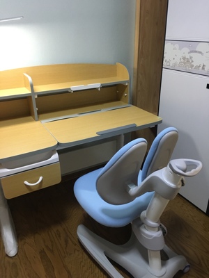 护童实木儿童学习桌椅怎么样?用后一个月谈看法及感受