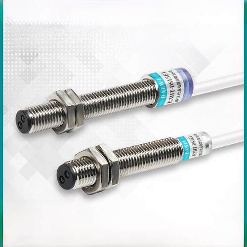 M8漫反射光电开关Npn常开E3Ht-Ds3E1红外传感器24V可调距离