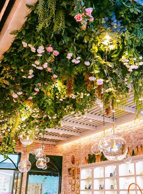 天花板餐厅吊顶装饰挂墙假花吊花仿真藤条花仿真绿植吊顶仿真藤蔓