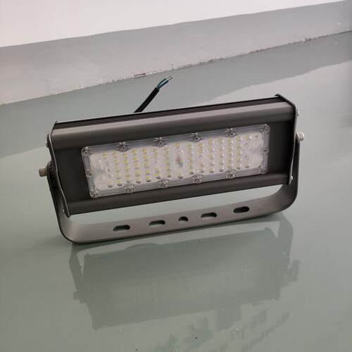 IP66户外防水投光灯隧道灯50w工程用灯中杆灯高杆灯