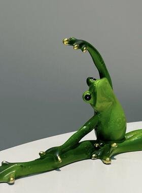 琉璃瑜伽青蛙树脂工艺品办公室桌面解压摆设电视柜酒柜装饰品摆件