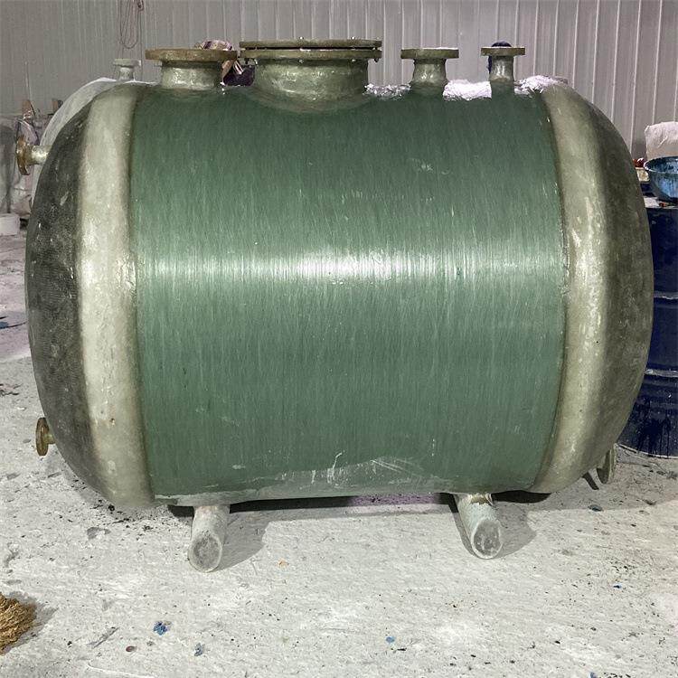 玻璃钢现场大型储罐厂家化工玻璃钢液体容器卧式盐酸玻璃钢储罐