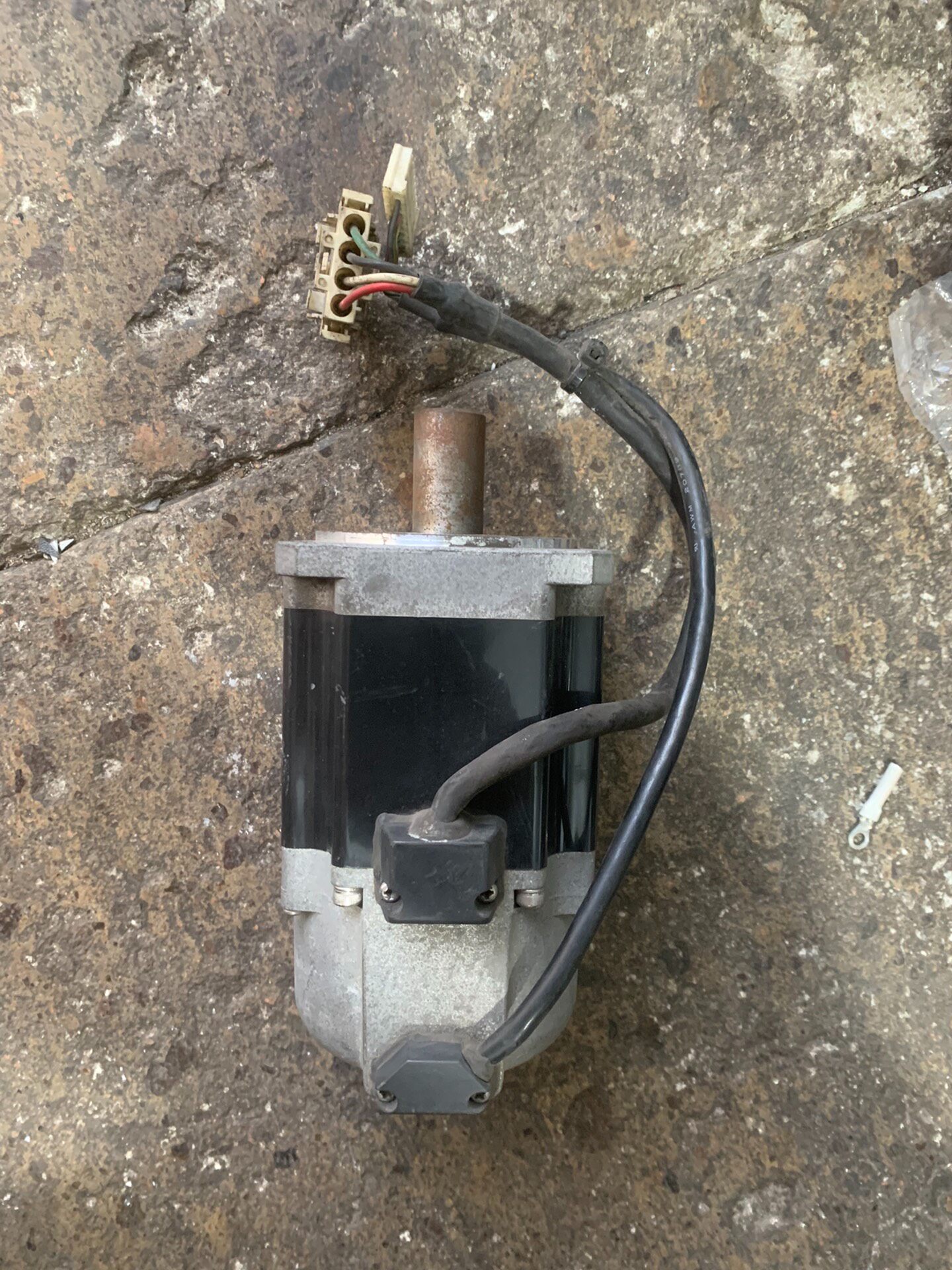 台达电机、ASMT07L250AK、成色如图功能包好：260