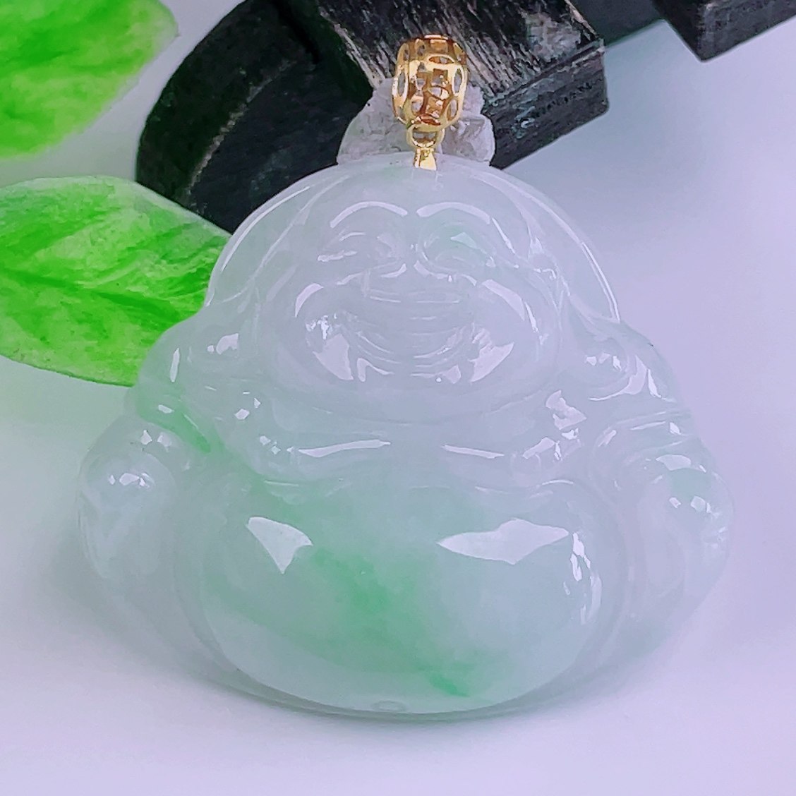 缅甸天然真品翡翠正品18k金扣头冰飘绿花高端闪拍佛公玉吊坠5.23g