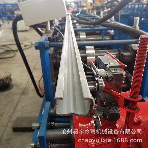 全自动双边C型槽钢机双边C型钢设备C型钢机压花冲孔C型钢设备