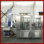 103机 生产线小型碳1酸饮料易拉罐灌啤装 产8头全自动灌装 机酒灌装