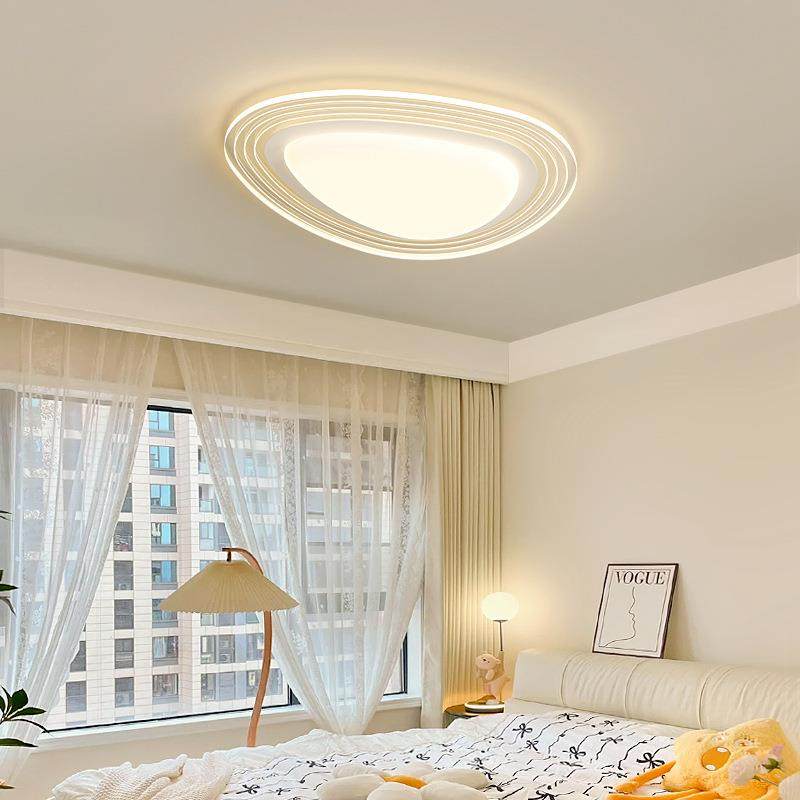 主卧室灯简约现代高质感个性亚克力板吸顶灯温馨儿童书房灯具