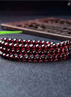 天然水晶石多榴石链女生层绕三GKE圈红色宝石手串手流酒行小饰品