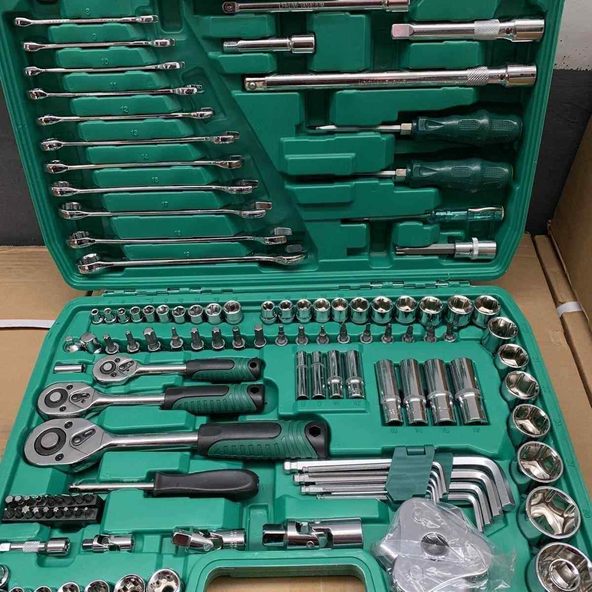 121件汽修修工具套套装汽142车维套组套筒扳手组合工具维修工具修