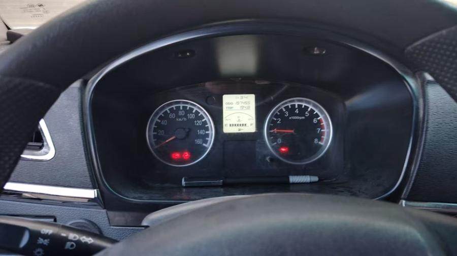 1月29日丽江云PZS896金杯牌SY5032XXY-YC6AT轻型厢式货车网络拍卖公告