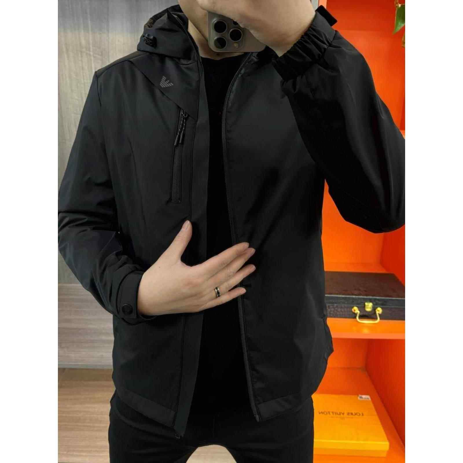 秋冬时尚通勤连帽冲锋衣男士简约商务休闲夹克衫潮牌纯色棉服外套