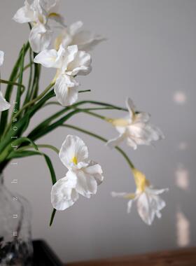 采购产品白色虹膜人造花装饰装饰品，优雅的客厅花束，插花，可访