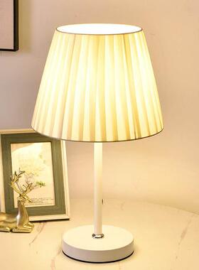 Warm Bedroom Bedside Lamp Eye Protection Romantic Table Lamp