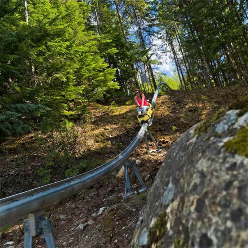 供新型户外景区滑草乐游项RT-99目平稳流畅 闭环式钢材质轨应单轨