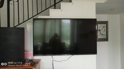 【画质对比】创维65M9和海信H65E3A哪个好，亮度质感哪个更佳？