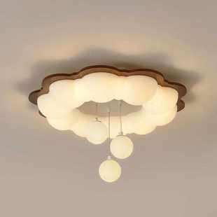 中古风吸顶灯胡桃木色实木卧室书房网红泡泡吊球灯温馨奶油高级感