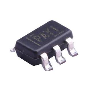 HMC704MGLLP成4EQFN4时钟发生器频率合器芯2片成i集c电子元 器件贴