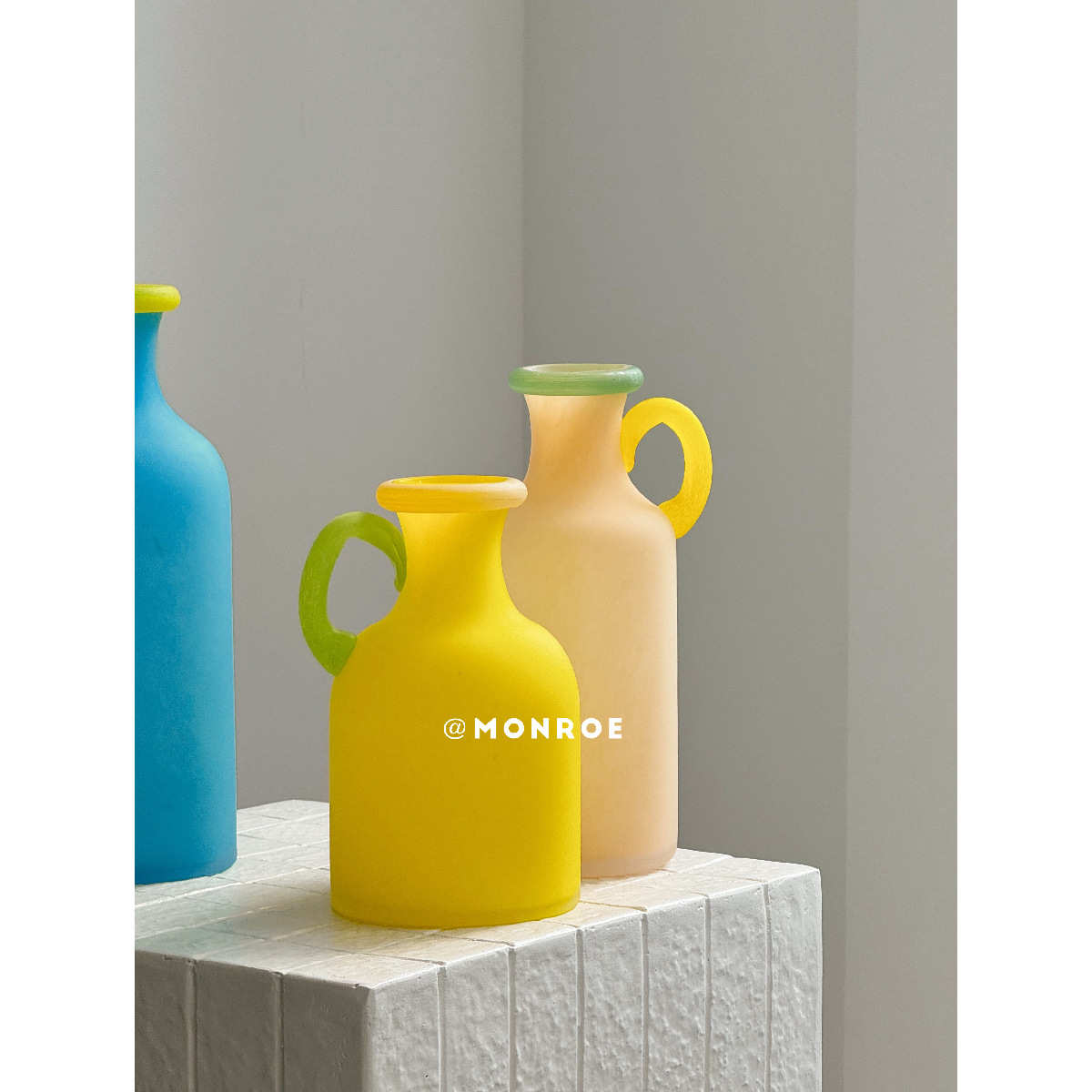 彩绘艺术花瓶 造型新颖彩色玻璃花瓶客厅桌面装饰品拍摄道具造景