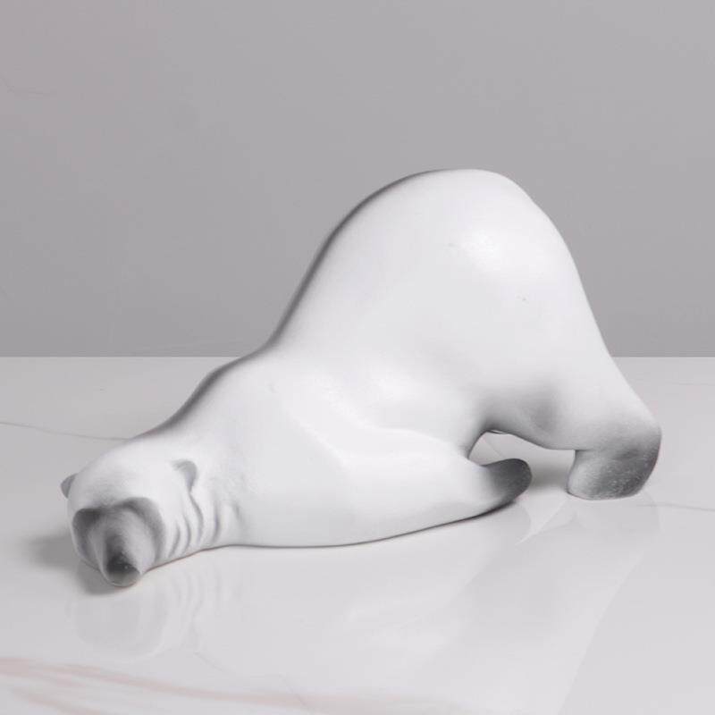 北欧现代创意工艺摆设抽象树脂企鹅摆件客厅样板间书房桌面装饰品
