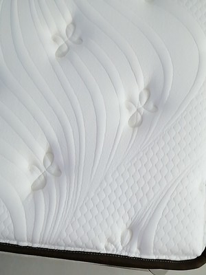 慕思和丝涟哪个床垫好?来多一点评测说下优制