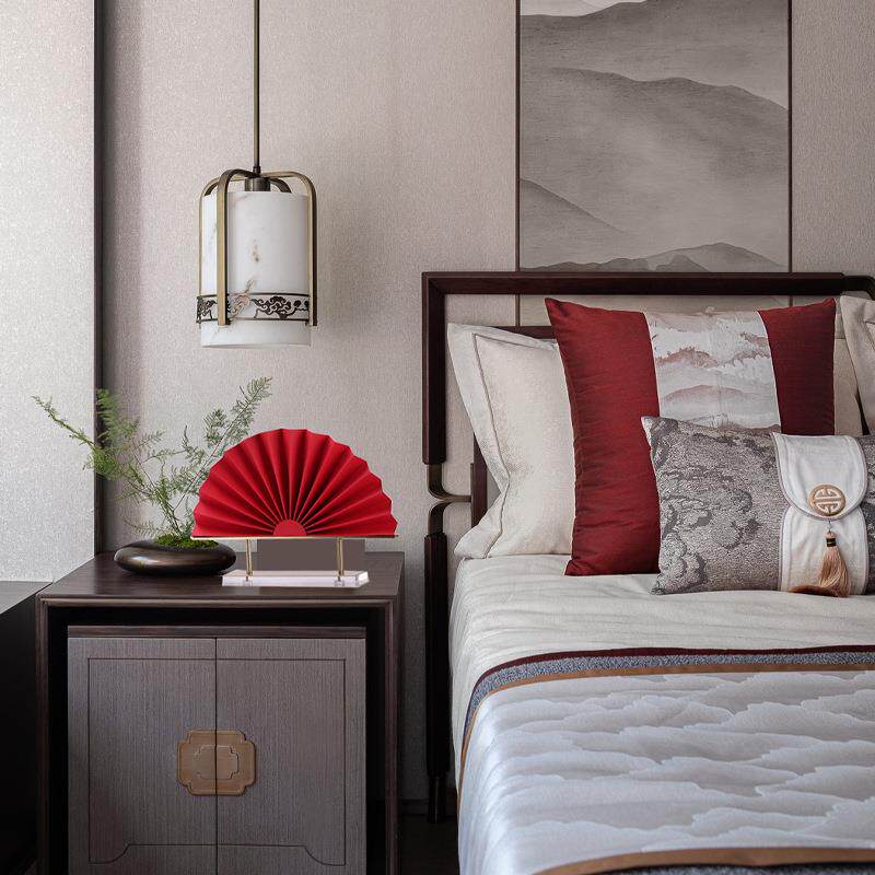 禅意新中式现代金属亚克力红色扇子折纸摆件客厅茶几书房艺术摆设