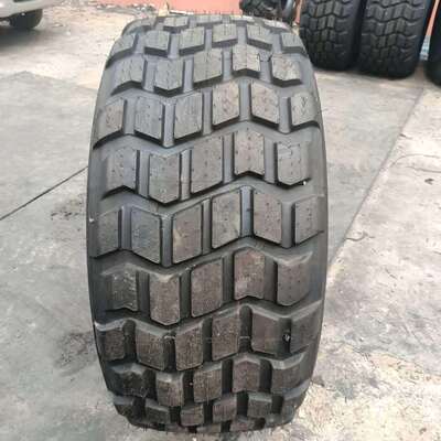 前进轮胎ADVANCE 525/65R20.5轮胎 GLF02花纹 宽基卡车钢丝轮胎