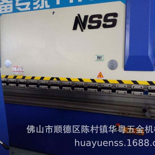 金属薄板折弯机器3.2m施工现场全自动小型数控金属材料折边机