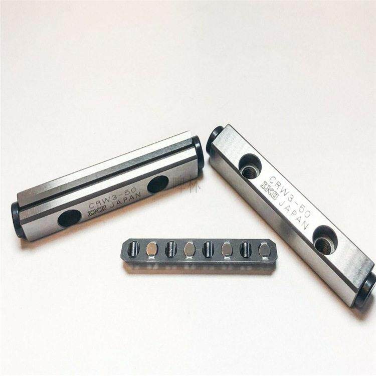 日本IKO CRW18-400交叉滚子直线导轨 运动顺畅 易于安装