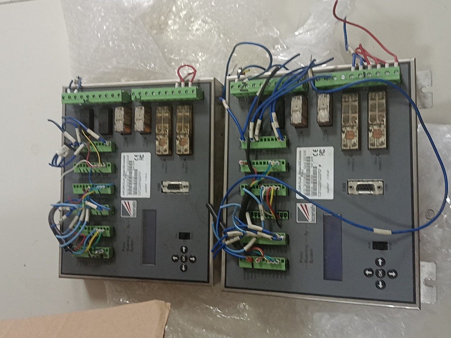 拆机下来两个控制器 Lazer safe功能正常，标价单价